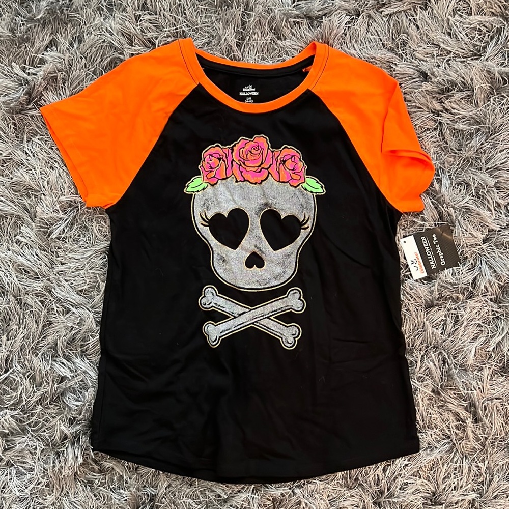 Girls Halloween Top NWT Skull